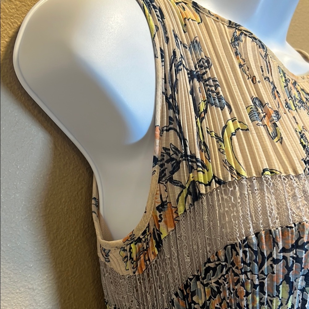BCBGMaxAzria Women’s Silver, Peach and Blue Pleated Midi Dress SZ XXS - Picture 5 of 14